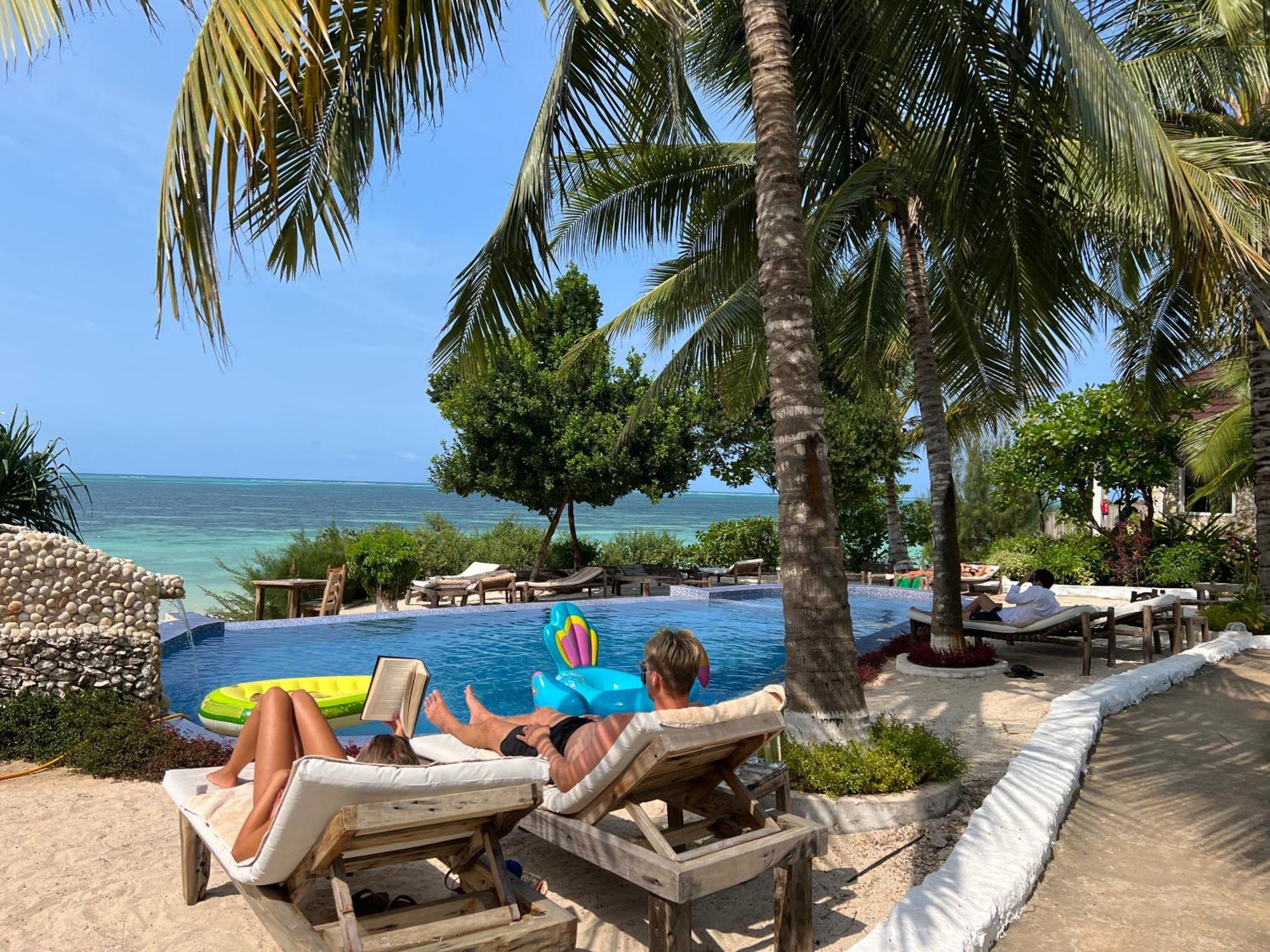 Z-Lodge Zanzibar Kiwengwa  Exteriör bild